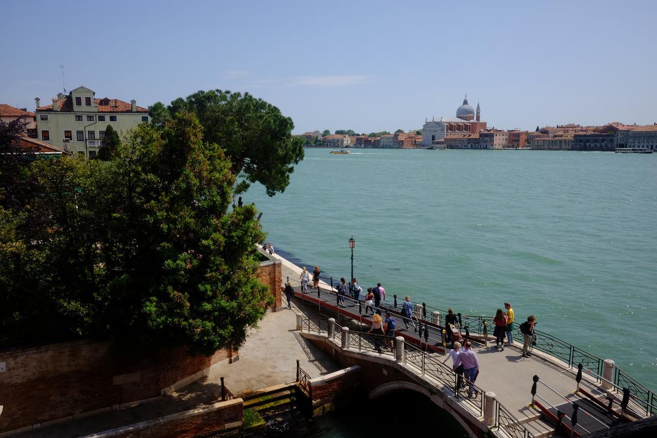 Hotel La Calcina Venesia Bagian luar foto