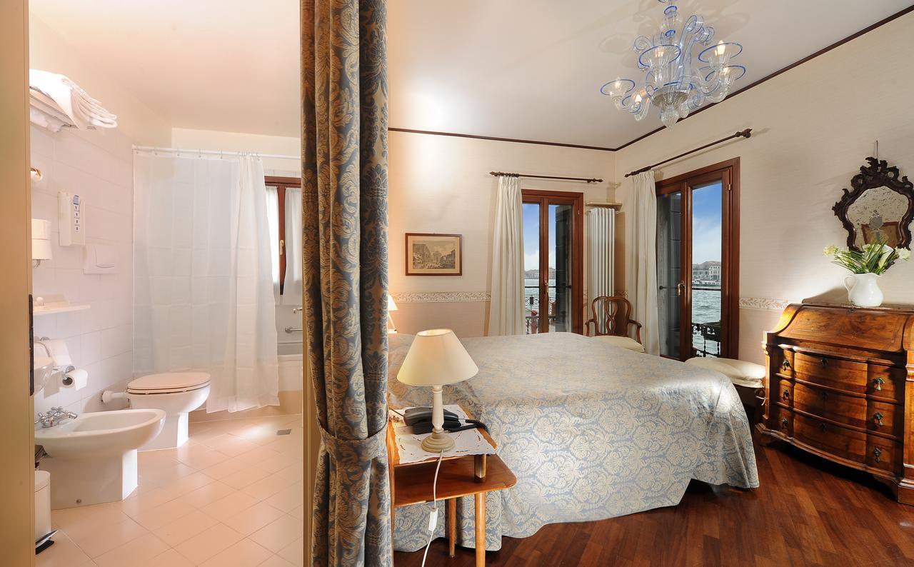 Hotel La Calcina Venesia Bagian luar foto