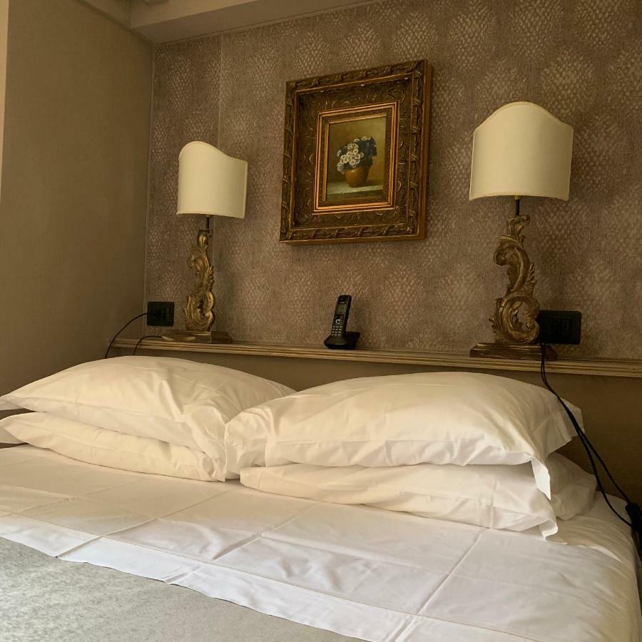 Hotel La Calcina Venesia Bagian luar foto