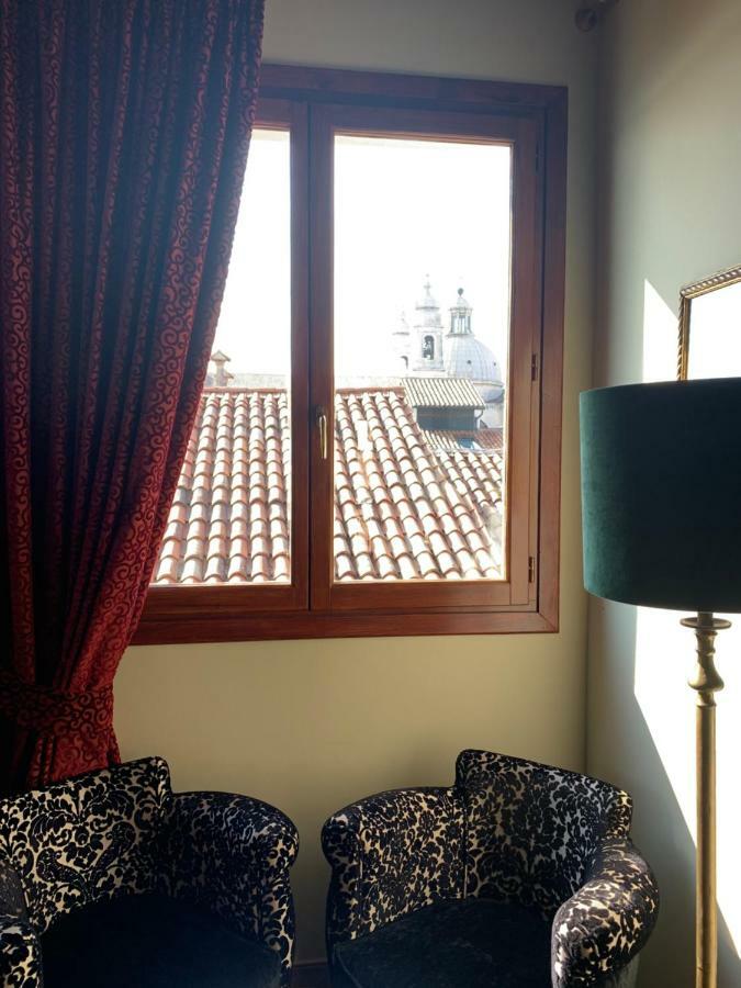 Hotel La Calcina Venesia Bagian luar foto