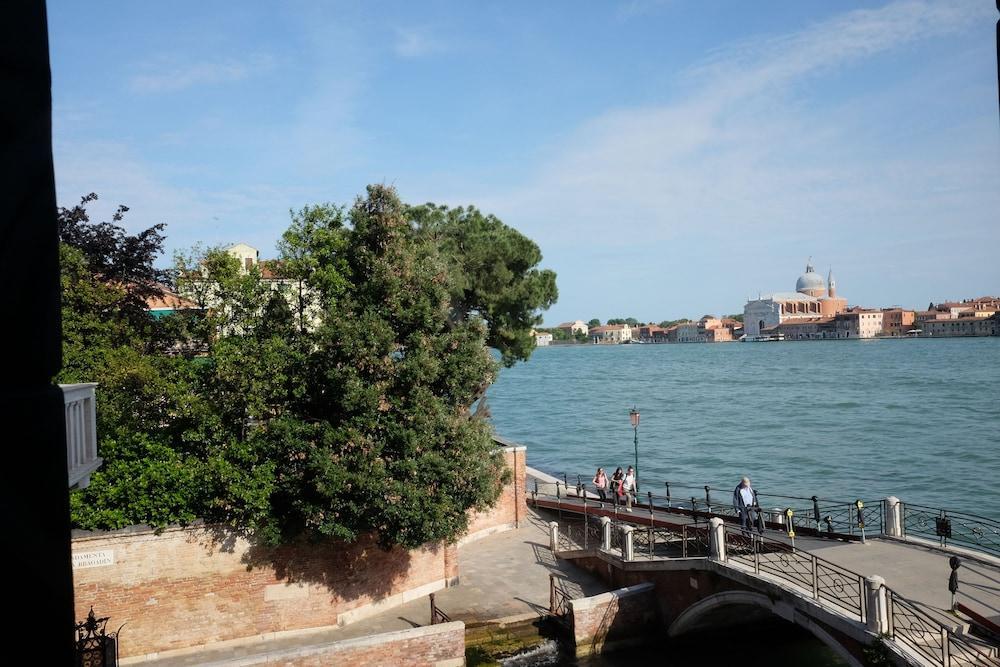 Hotel La Calcina Venesia Bagian luar foto